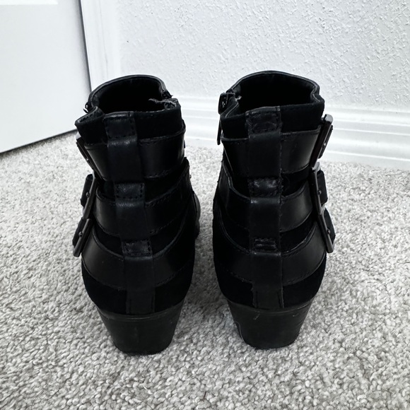 Arturo Chiang Leather Ankle Boots - Picture 5 of 6